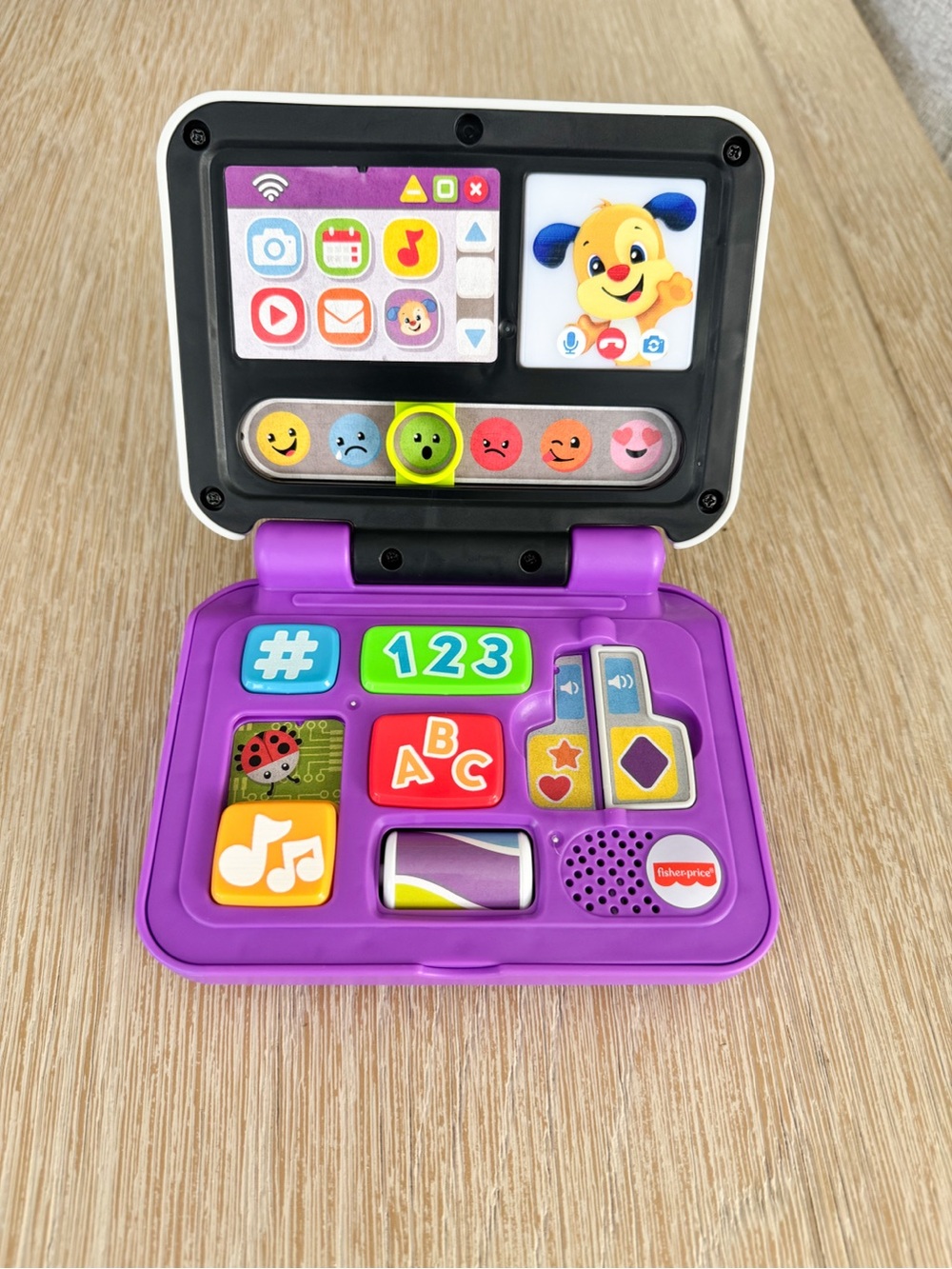 Fisher-Price Laugh & Learn Click & Learn Laptop in purple